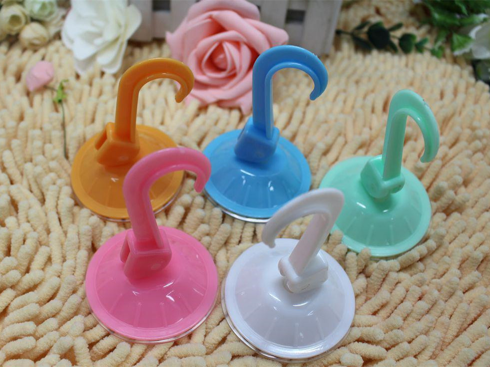 无痕挂钩好不好?怎么使用?无痕挂钩种类及使用注意事项详解(图2) 无痕挂钩好不好?怎么使用?无痕挂钩种类及使用注意事项详解(图2)