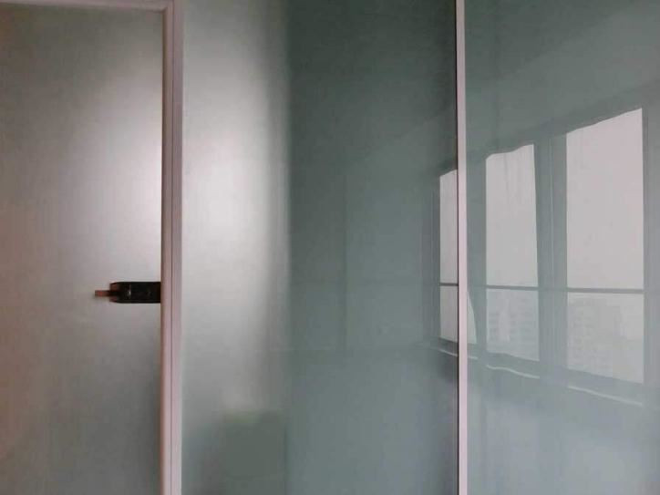 磨砂玻璃材质参数是多少?磨砂玻璃隔断隐私效果最佳(图3) 磨砂玻璃材质参数是多少?磨砂玻璃隔断隐私效果最佳(图3)